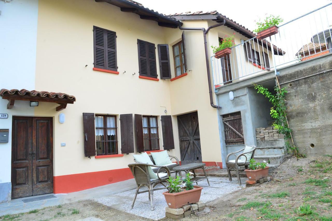 I Grappoli Villa Canelli Buitenkant foto