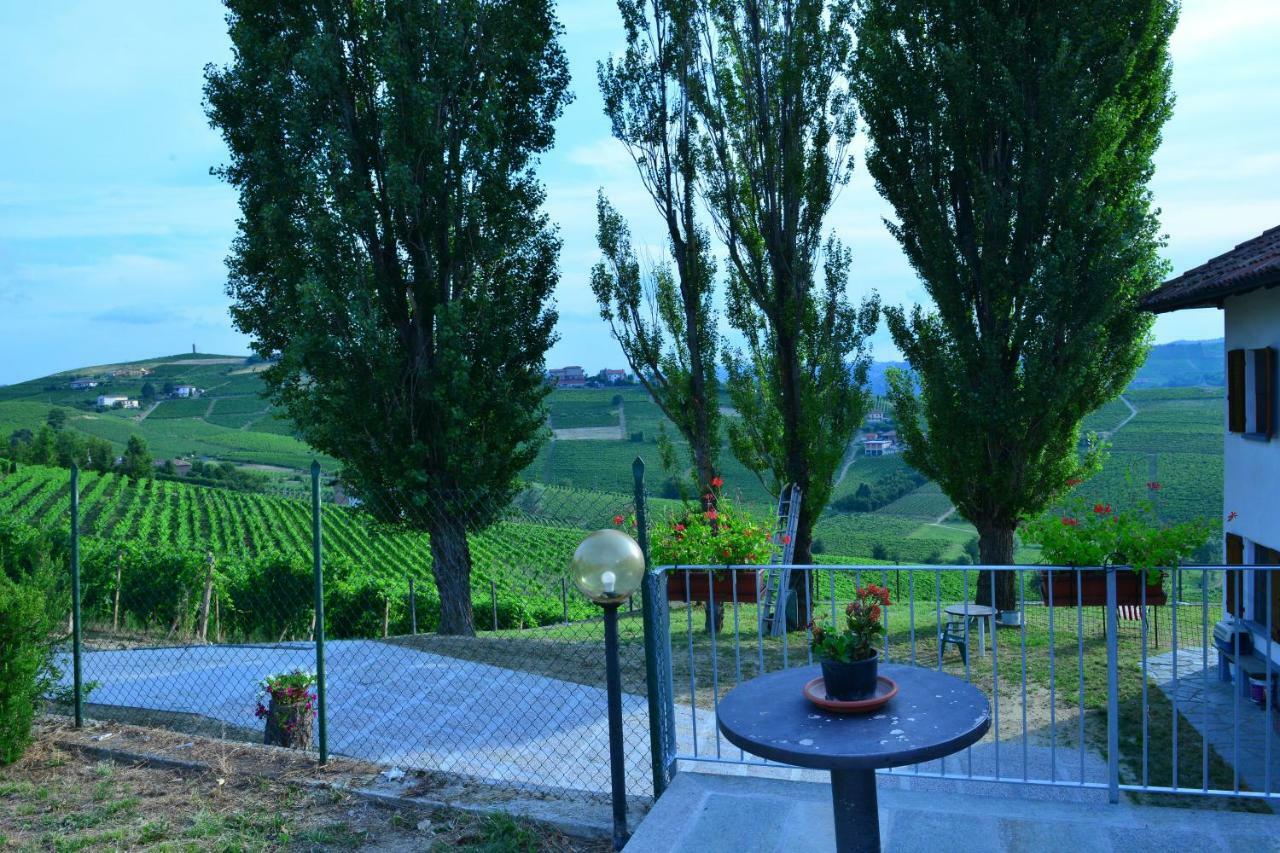 I Grappoli Villa Canelli Buitenkant foto