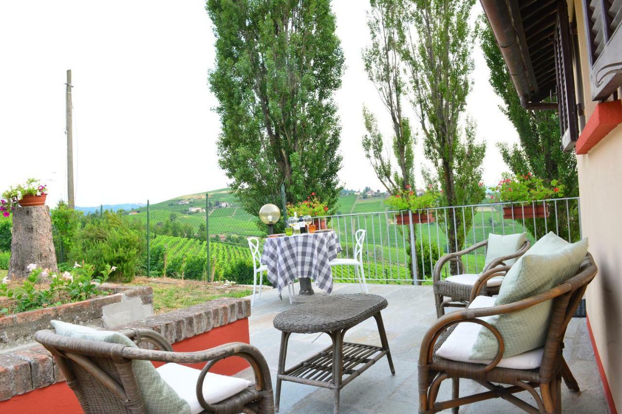 I Grappoli Villa Canelli Buitenkant foto