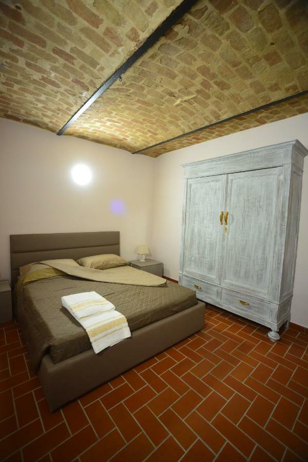 I Grappoli Villa Canelli Buitenkant foto