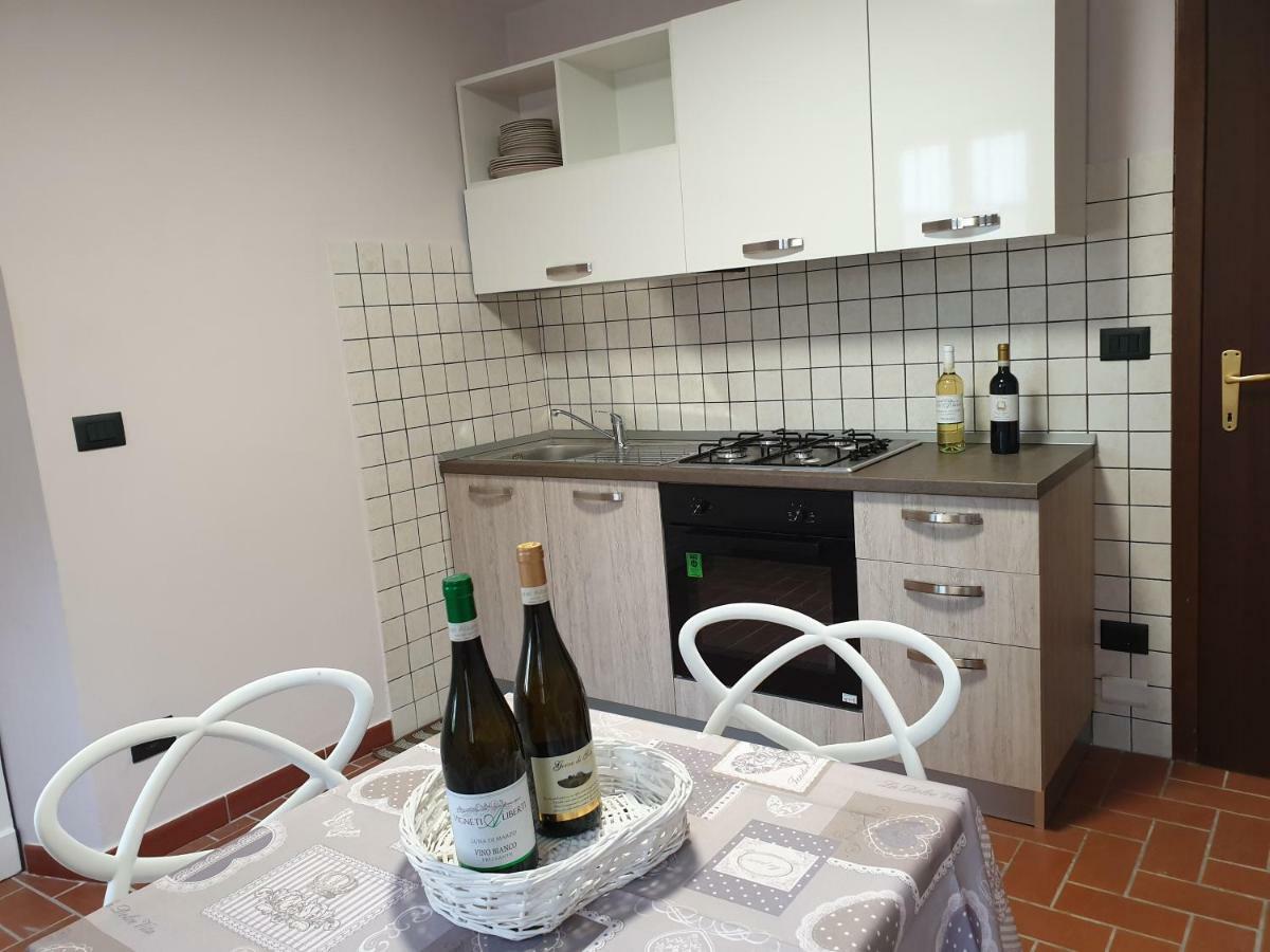 I Grappoli Villa Canelli Buitenkant foto