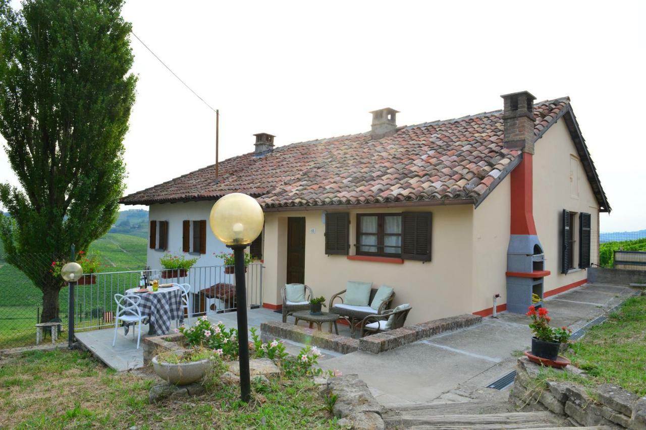 I Grappoli Villa Canelli Buitenkant foto
